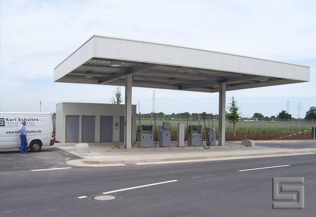 Eigenverbrauch-Tankanlage für Diesel, Adblue&reg; und Frischöl.